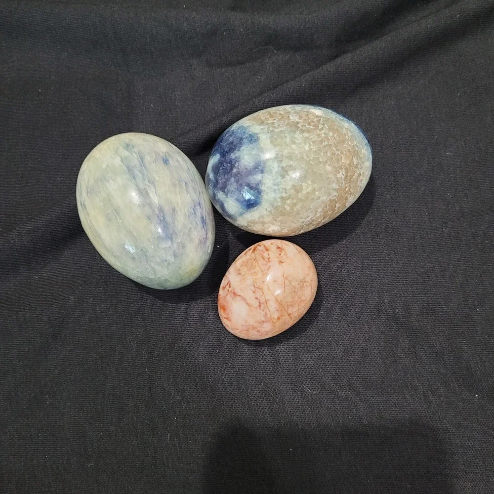 Set of 3 Polished Stone Eggs  Natural Crystal Mineral Carvings Collectible Décor